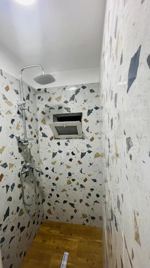 Hotel Drinos Tirana Esterno foto