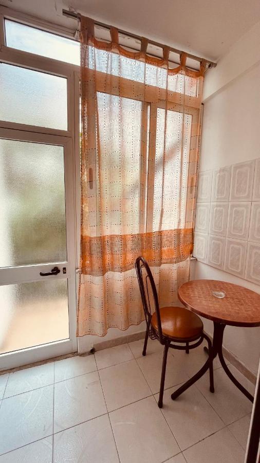 Hotel Drinos Tirana Esterno foto