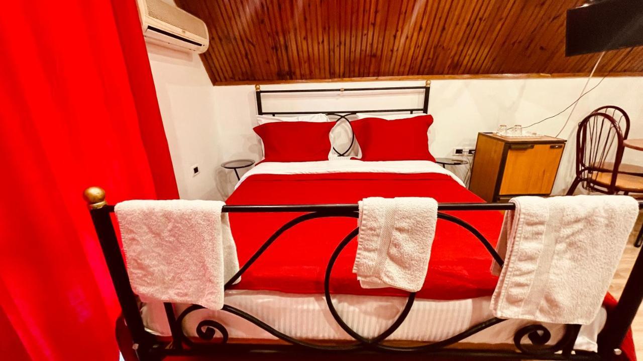 Hotel Drinos Tirana Esterno foto