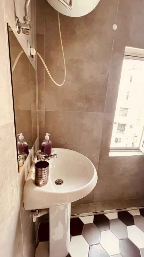 Hotel Drinos Tirana Esterno foto